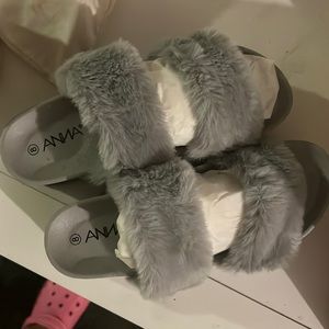 Cute platform fluffy sandals